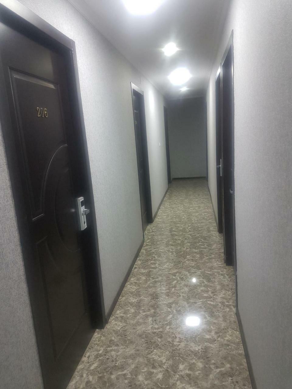 Hotel LEADER Tbilisi Buitenkant foto