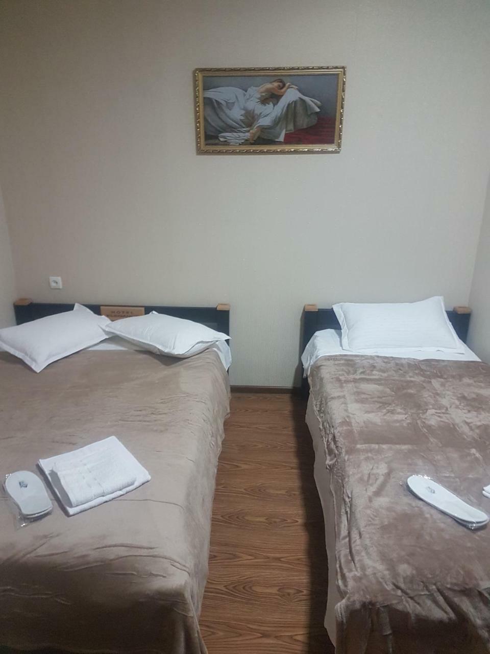 Hotel LEADER Tbilisi Buitenkant foto