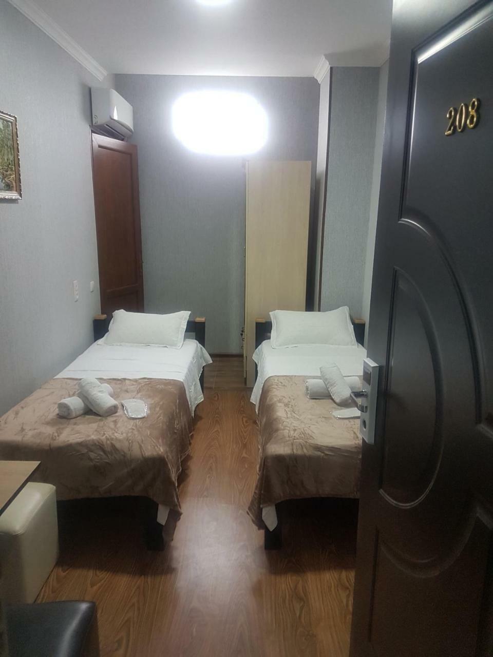 Hotel LEADER Tbilisi Buitenkant foto