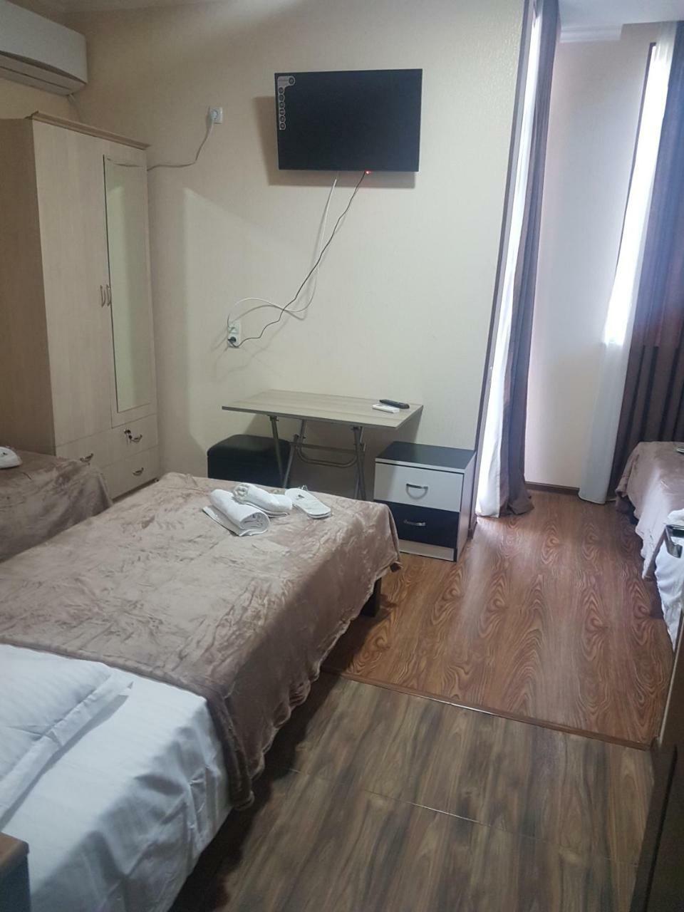 Hotel LEADER Tbilisi Buitenkant foto